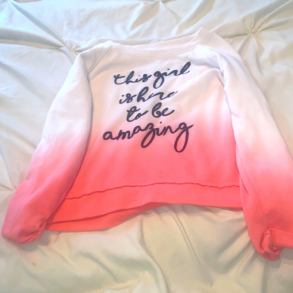 I am selling a sweatshirt